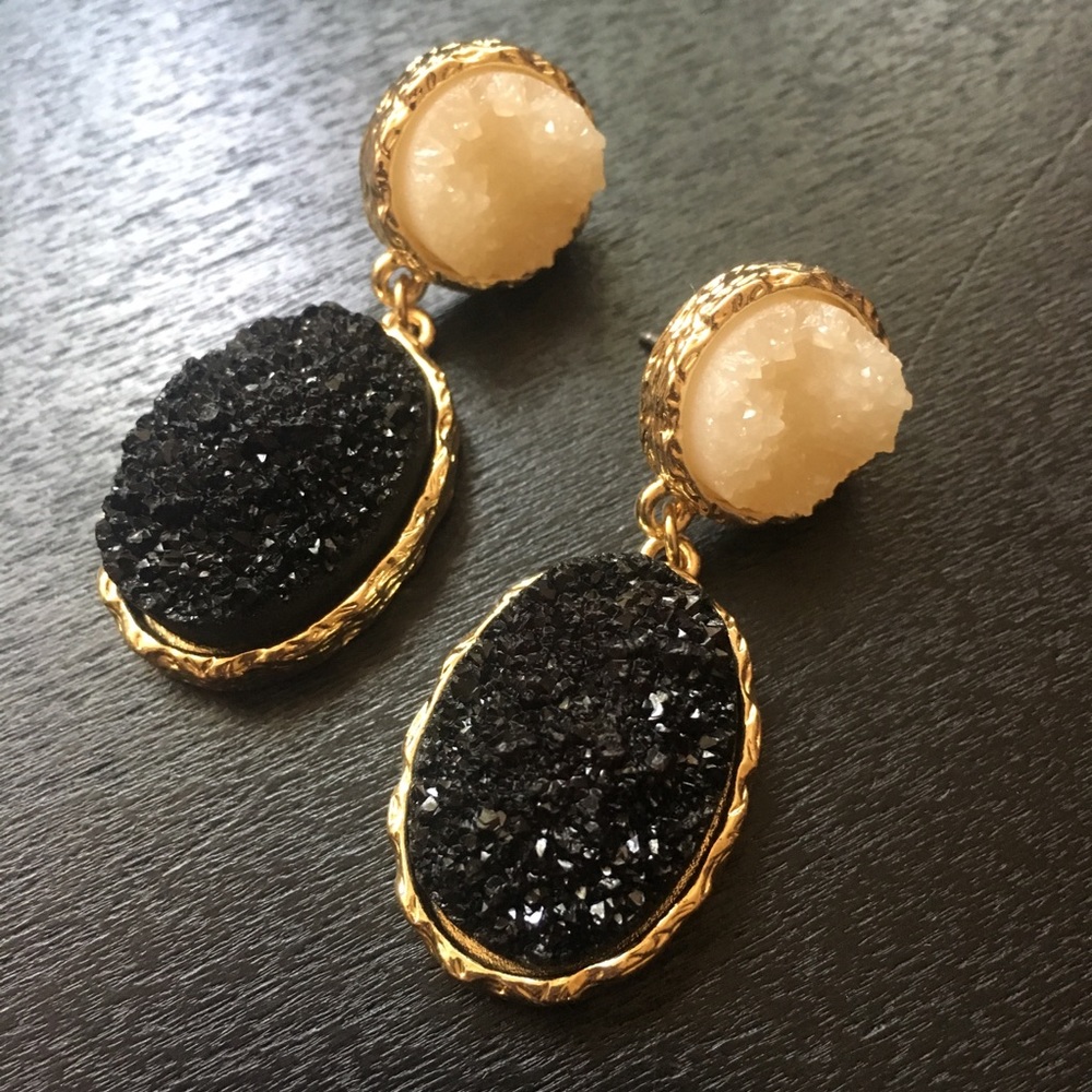 Anthro Druzy Quartz Earrings in Black - Picture 2 of 5